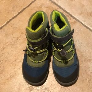 Kids size 12 winter boots! From Kai